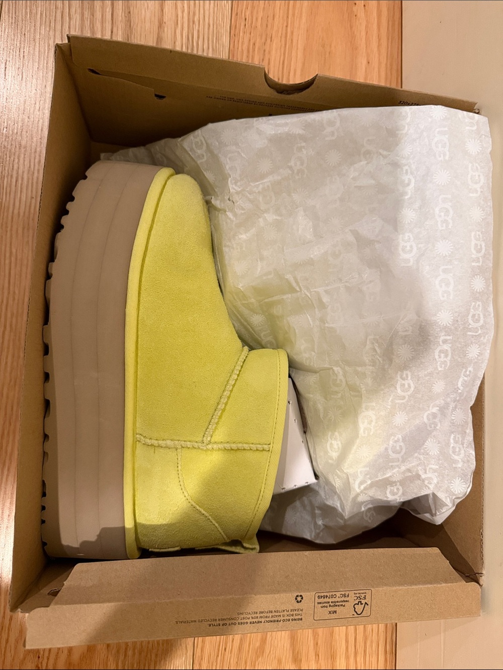 UGG ULTRA MINI Neon Yellow High Platform Suede Ankle Boots - Picture 3 of 4